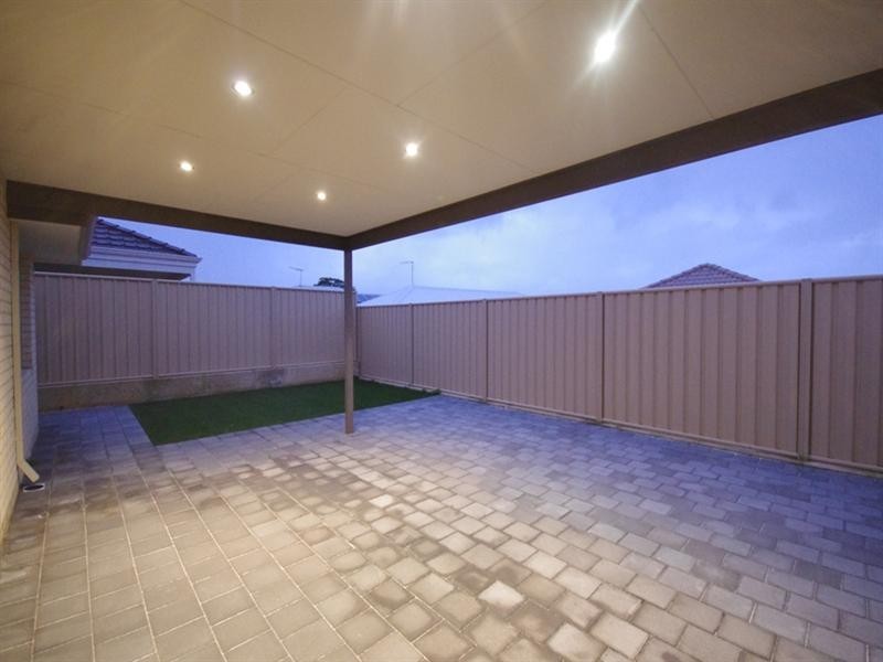 7 Ferrara Way, Girrawheen WA 6064