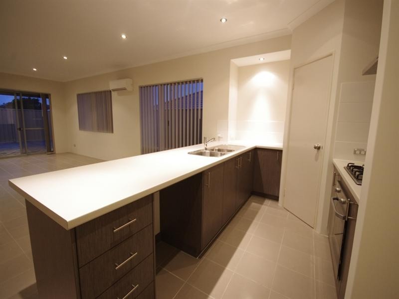 7 Ferrara Way, Girrawheen WA 6064