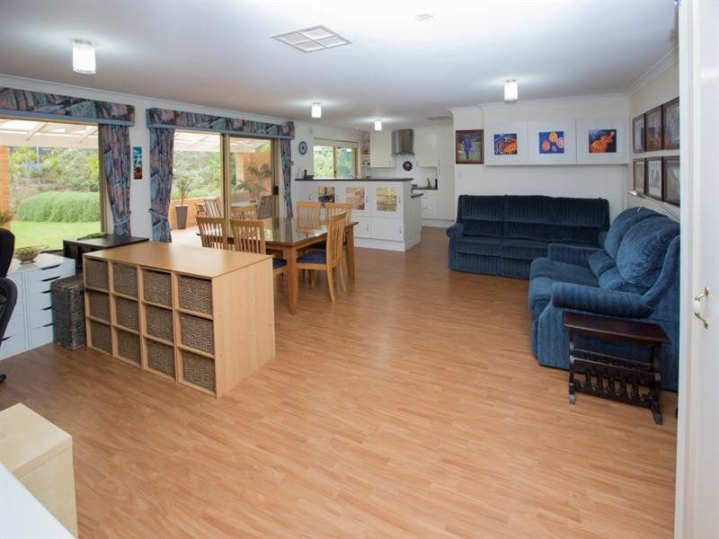 92 Apple Blossom Drive, Mirrabooka WA 6061