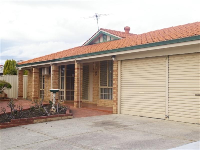 11 Lantana Crescent, Dianella WA 6059