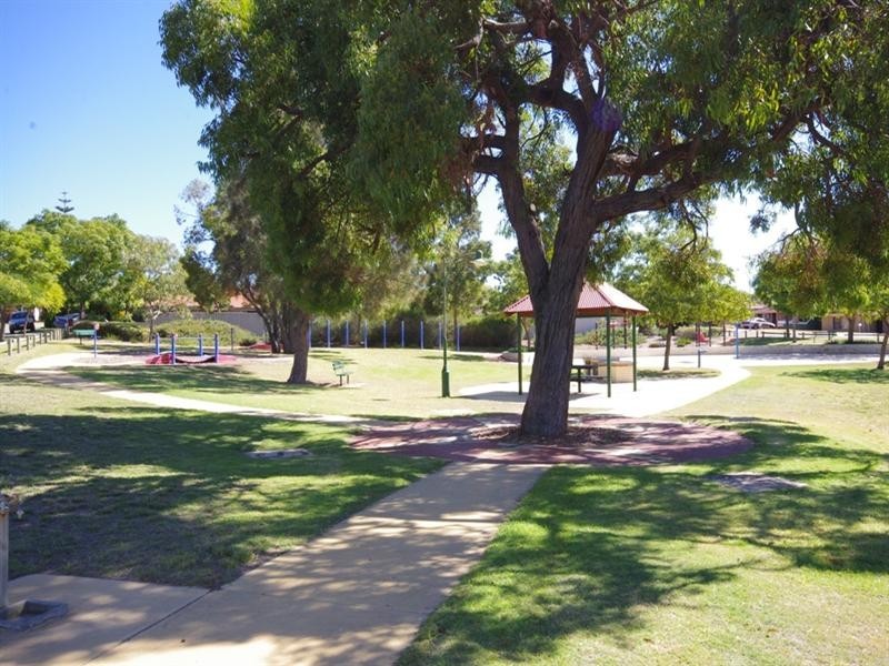 15 Manna Close, Mirrabooka WA 6061