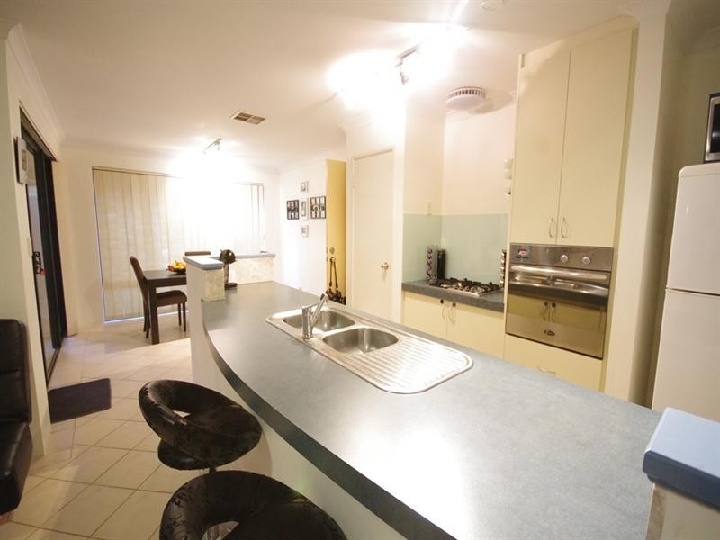 8 Wanarra Close, Ellenbrook WA 6069