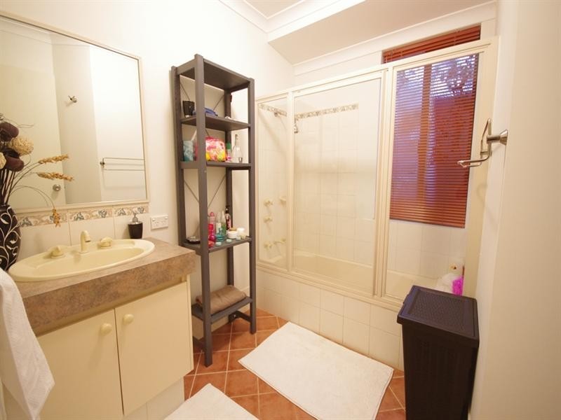 8 Wanarra Close, Ellenbrook WA 6069