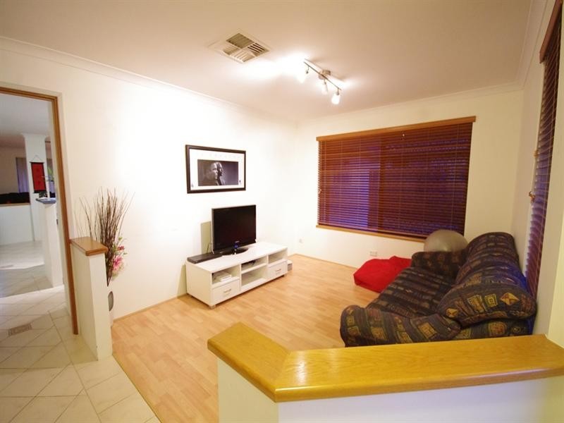 8 Wanarra Close, Ellenbrook WA 6069