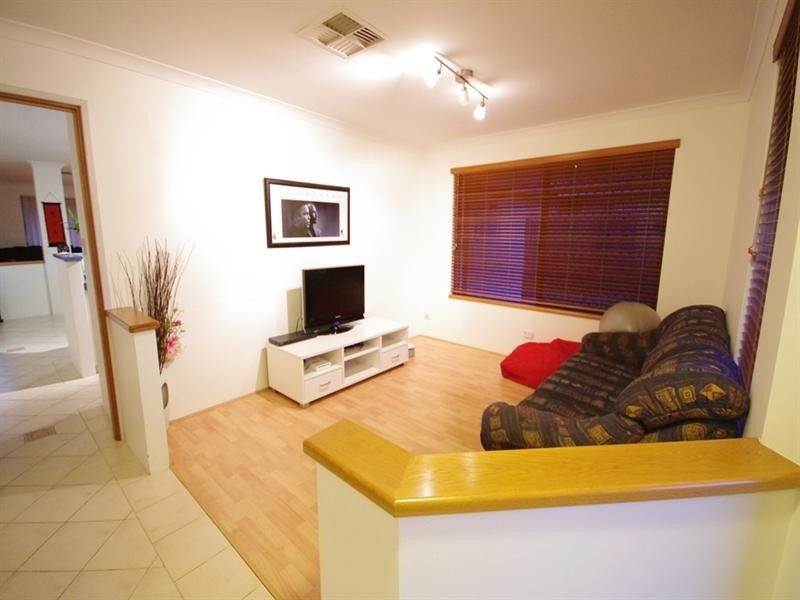 8 Wanarra Close, Ellenbrook WA 6069