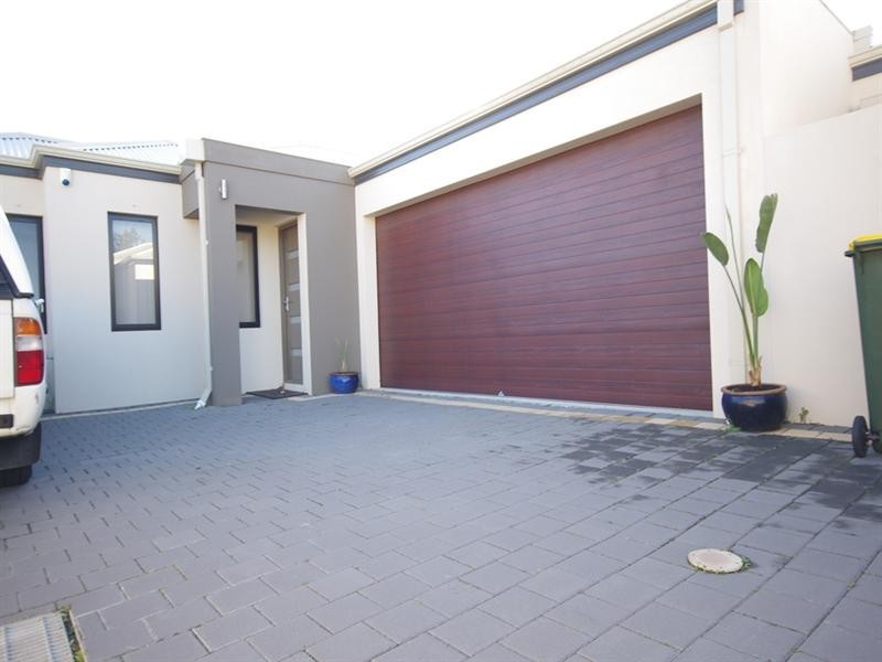 23c Mirrabooka Avenue, Nollamara WA 6061