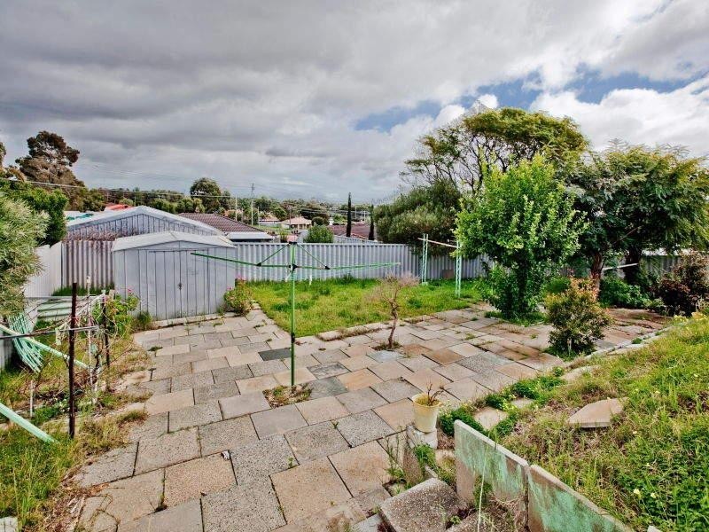 22 Liquidamber Heights, Mirrabooka WA 6061