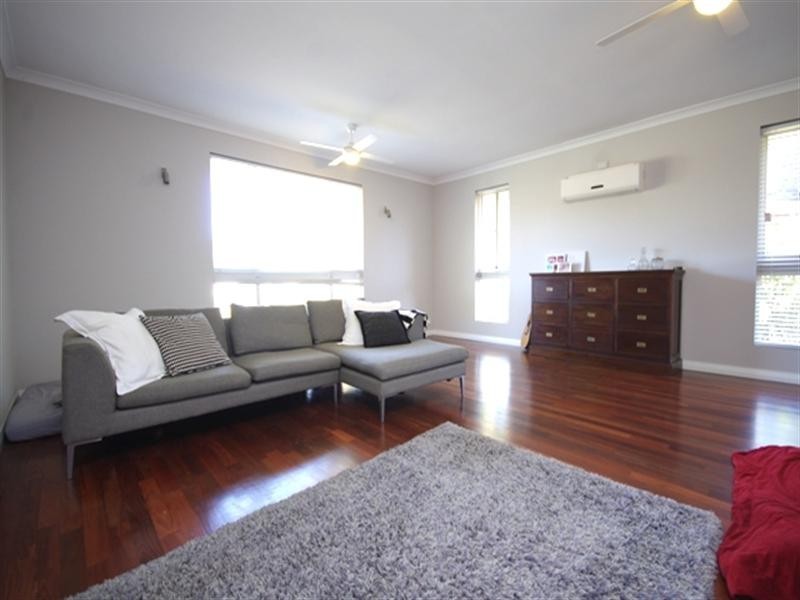 15 Swincer Way, Koondoola WA 6064