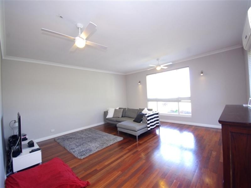 15 Swincer Way, Koondoola WA 6064