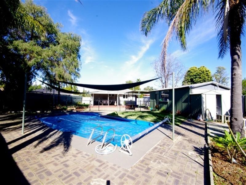 15 Swincer Way, Koondoola WA 6064