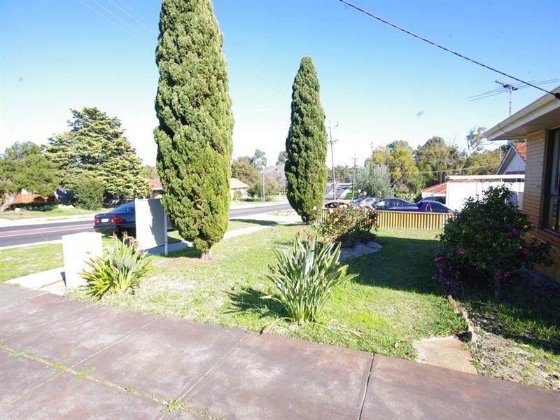7 Templeton Crescent, Girrawheen WA 6064
