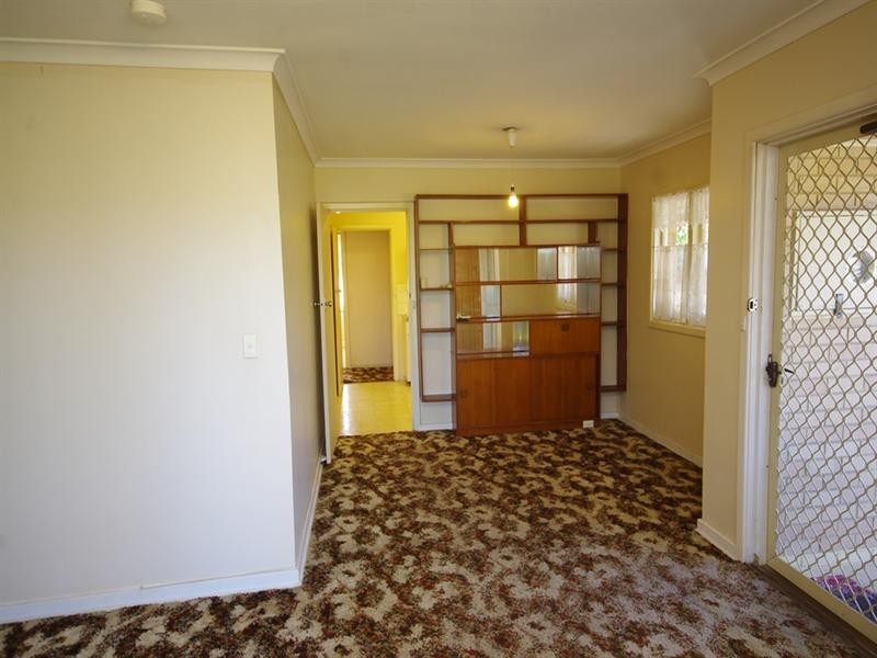 7 Templeton Crescent, Girrawheen WA 6064