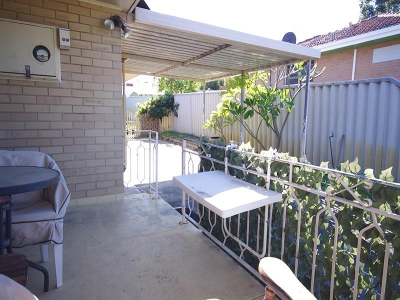 7 Templeton Crescent, Girrawheen WA 6064