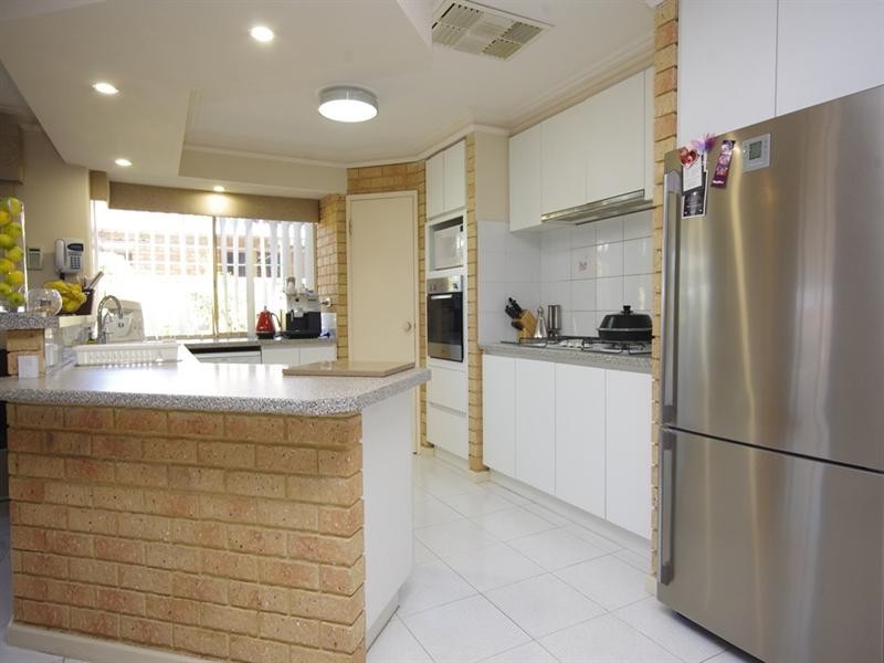 22 Bredgar Way, Marangaroo WA 6064