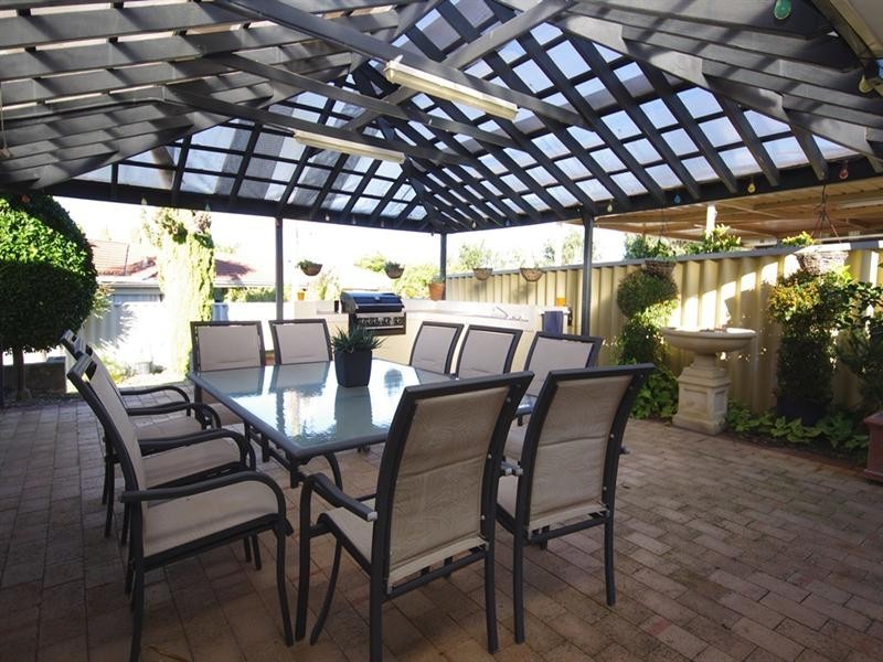 22 Bredgar Way, Marangaroo WA 6064