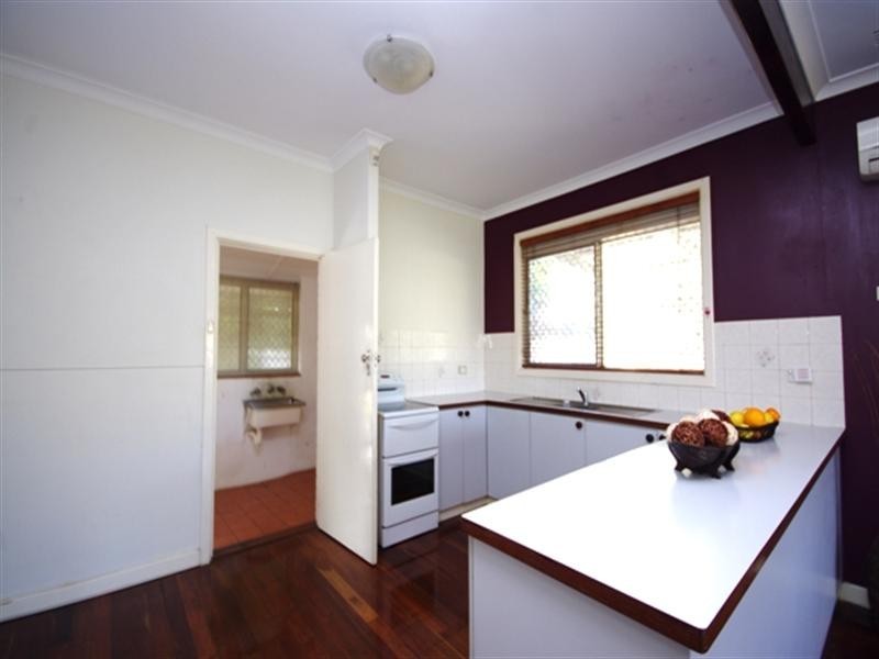 8 Deering Street, Westminster WA 6061