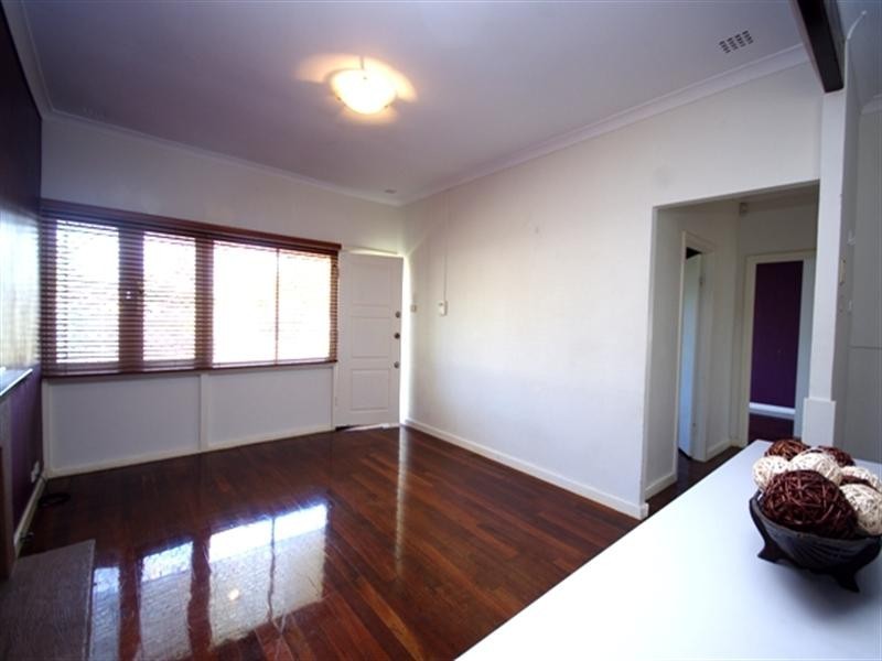 8 Deering Street, Westminster WA 6061