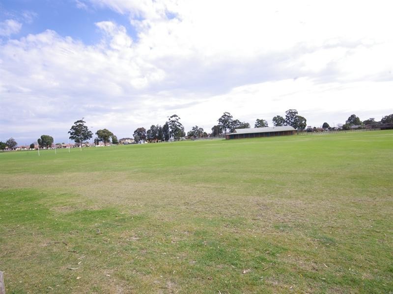 4 Ilumba Road, Nollamara WA 6061