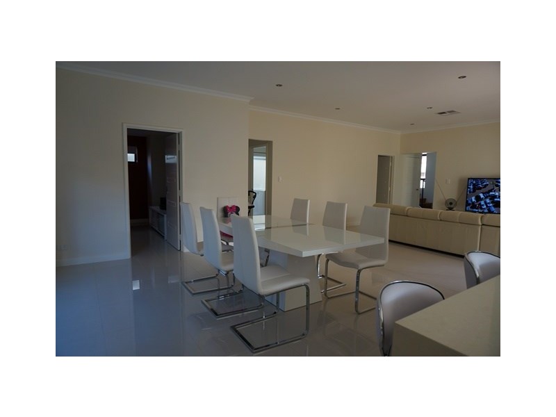 67b Golfview Street, Yokine WA 6060