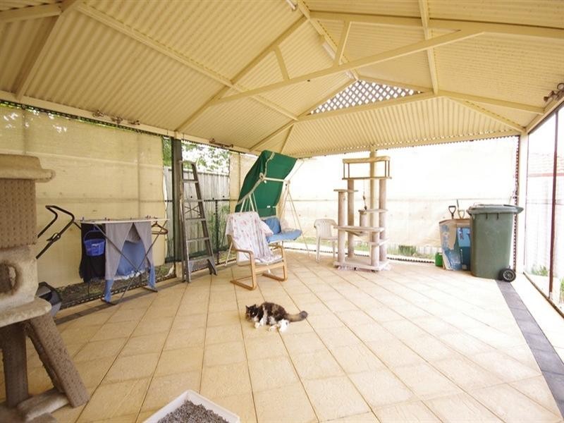 2B Templeton Crescent, Girrawheen WA 6064