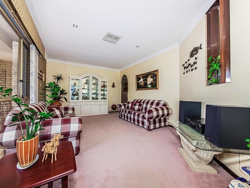 7 Envall Rise, Marangaroo WA 6064