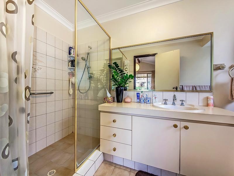7 Envall Rise, Marangaroo WA 6064