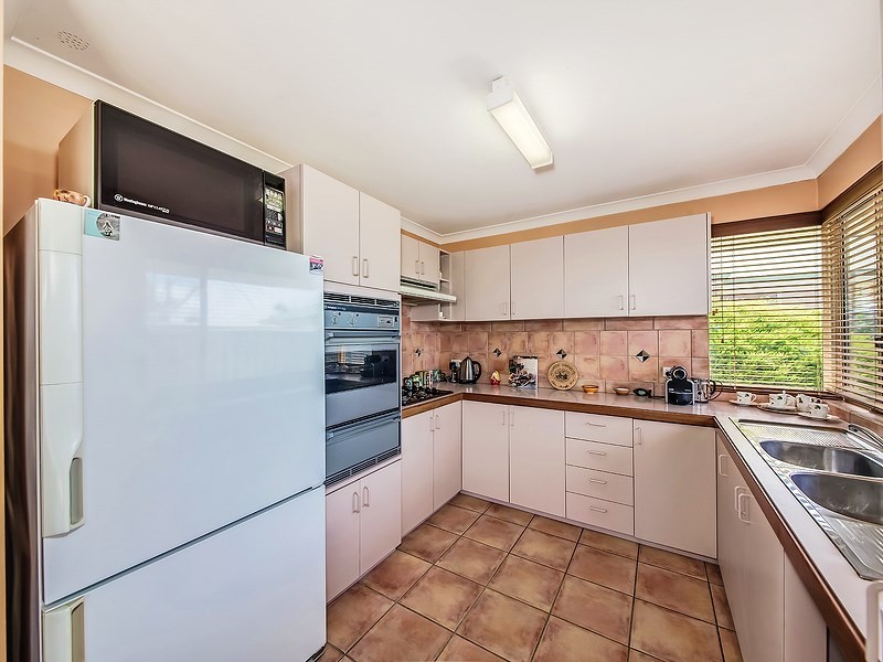 22b Josephine Way, Alexander Heights WA 6064