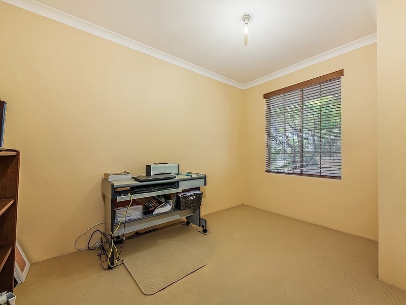 22b Josephine Way, Alexander Heights WA 6064