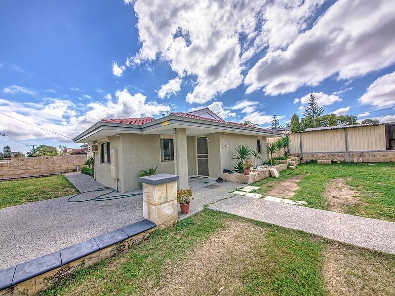 2 Wyman Court, Girrawheen WA 6064