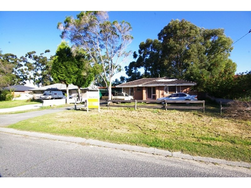 8 Connell Way, Girrawheen WA 6064