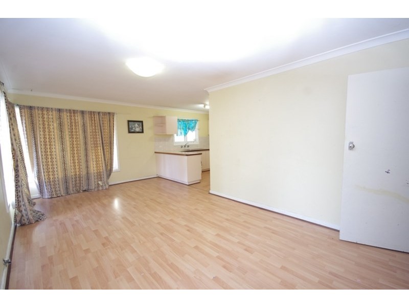 64 Amberton Avenue, Girrawheen WA 6064