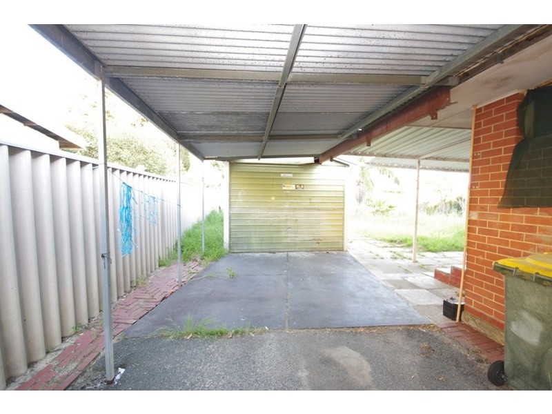 64 Amberton Avenue, Girrawheen WA 6064