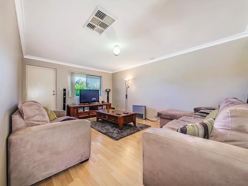 16A Koman Way, Girrawheen WA 6064