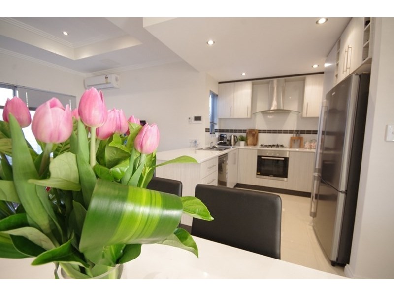 22c Ravenswood Drive, Nollamara WA 6061