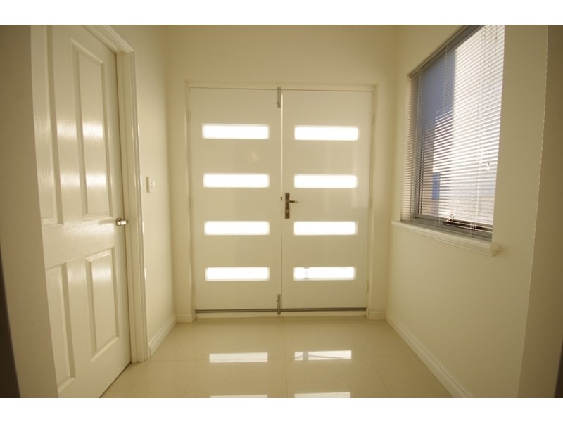 22c Ravenswood Drive, Nollamara WA 6061