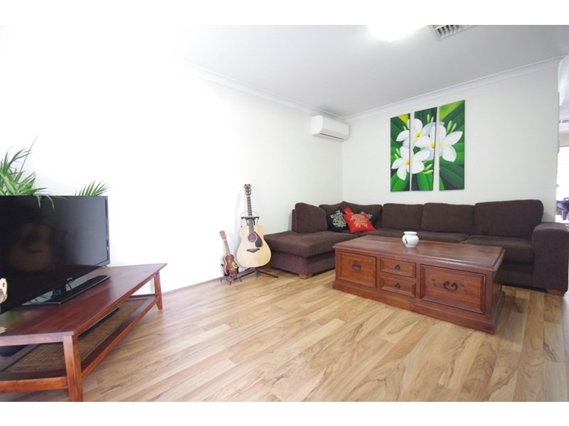 25 Foxglove Gardens, Mirrabooka WA 6061