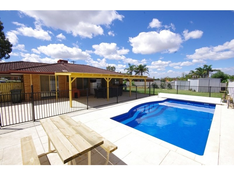 25 Foxglove Gardens, Mirrabooka WA 6061