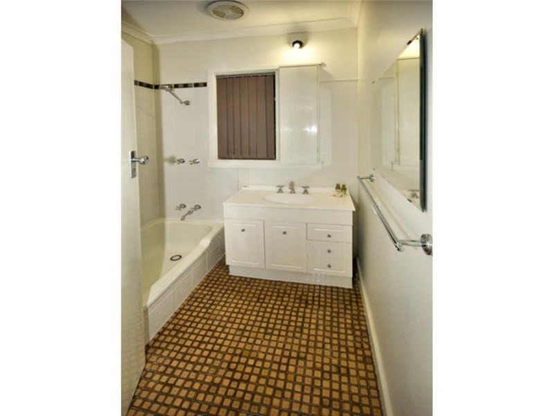 3 Selhurst Way, Balga WA 6061