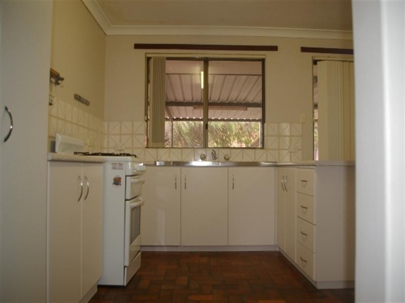14 Roxwell Way, Girrawheen WA 6064