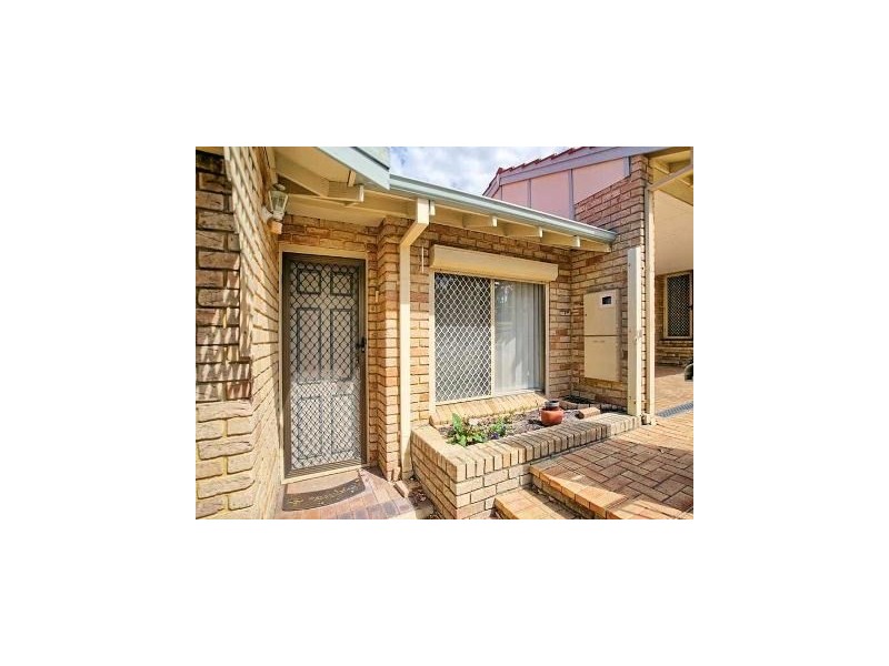 39 Moulden Avenue, Yokine WA 6060
