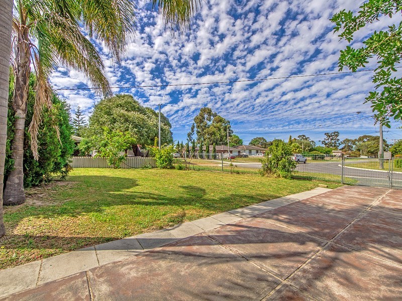 31 Nankivell Way, Koondoola WA 6064