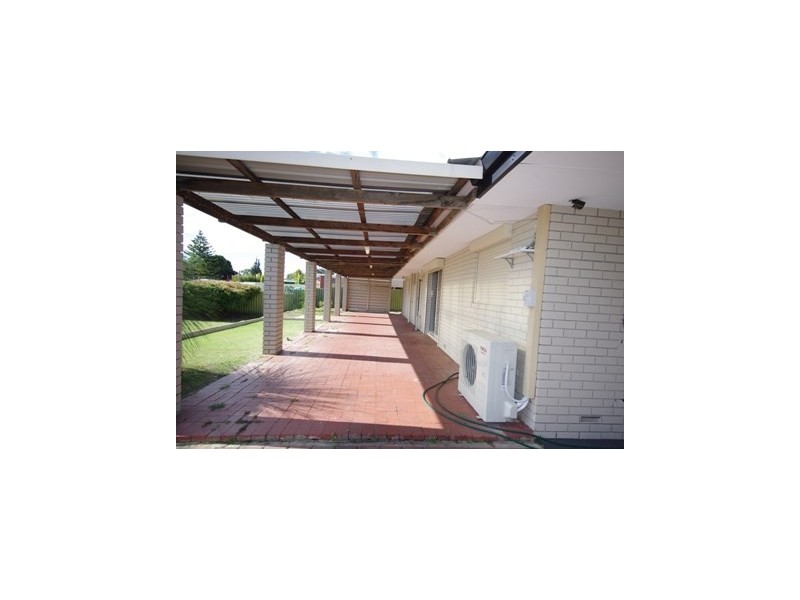 30 Burgland Drive, Girrawheen WA 6064