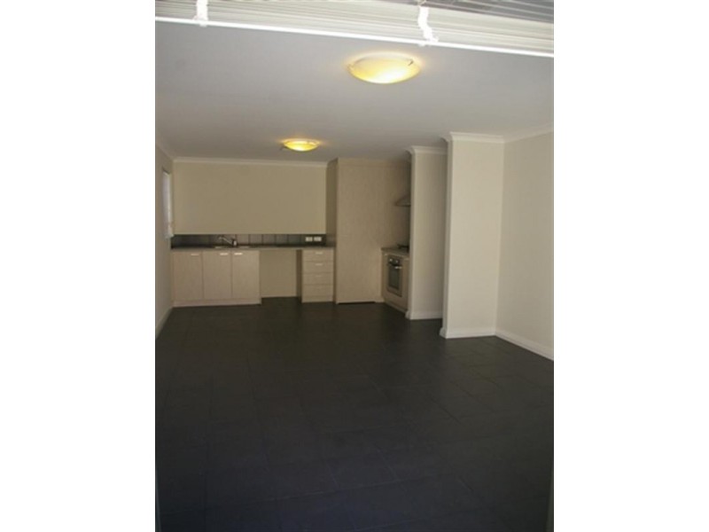 3/6 Hepburn Way, Balga WA 6061