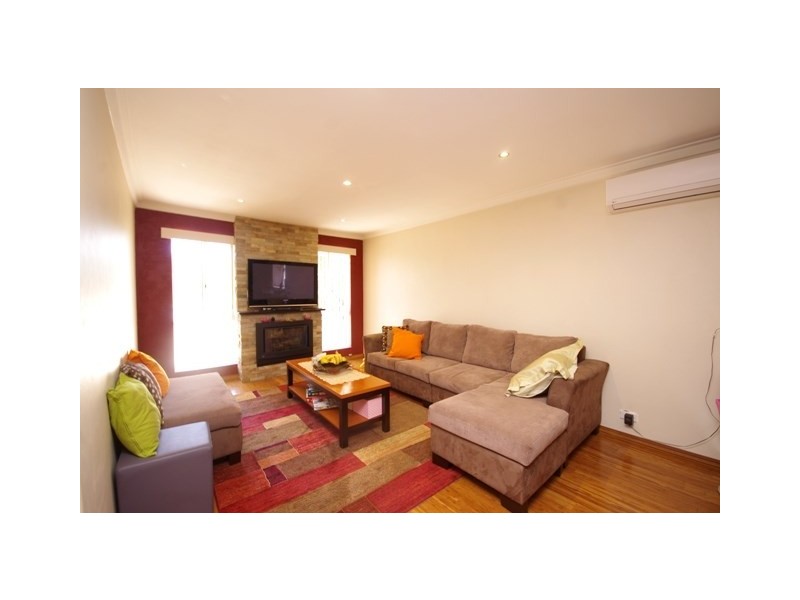 5 Hadleigh Way, Girrawheen WA 6064