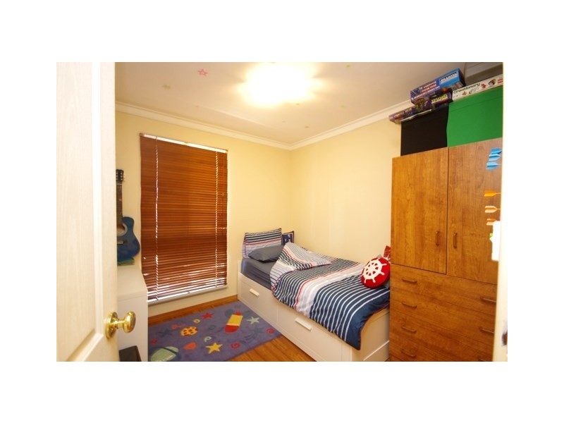 5 Hadleigh Way, Girrawheen WA 6064