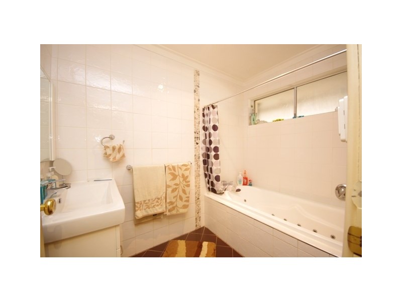 5 Hadleigh Way, Girrawheen WA 6064