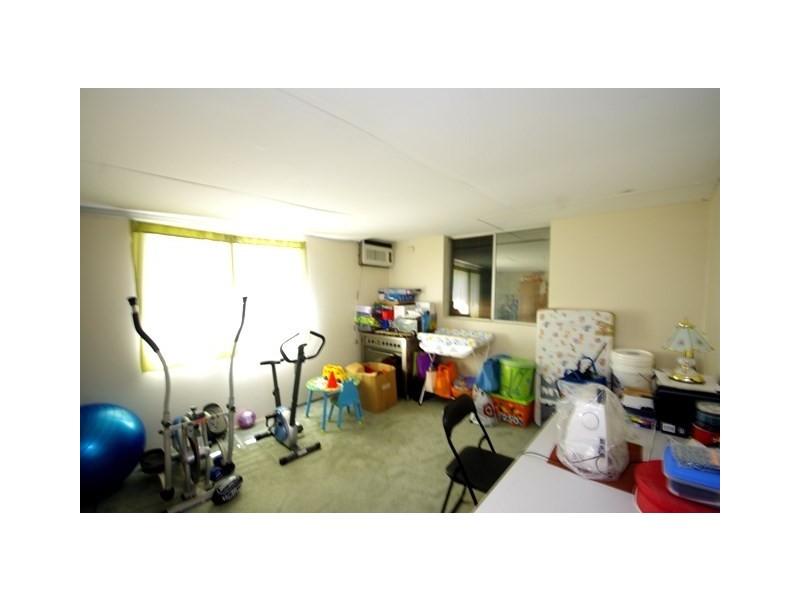 5 Hadleigh Way, Girrawheen WA 6064