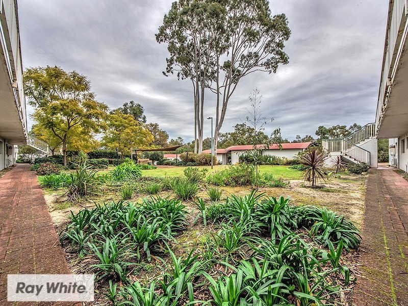 3/26 Salcott Road, Girrawheen WA 6064