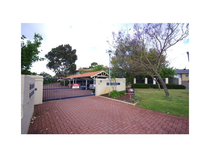 8/22 Manolas Way, Girrawheen WA 6064