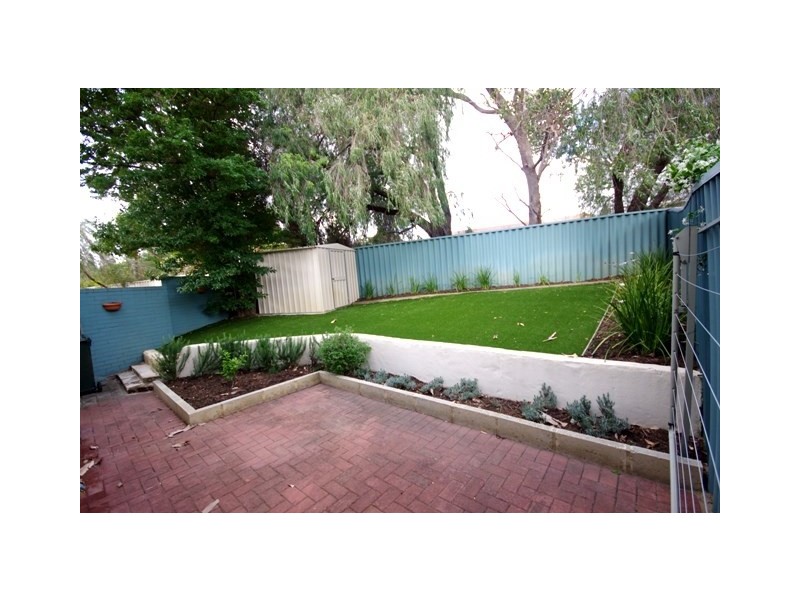 8/22 Manolas Way, Girrawheen WA 6064